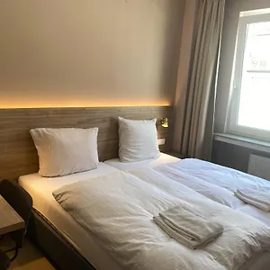 Petite Koenigsallee Self Check-in 3* Düsseldorf