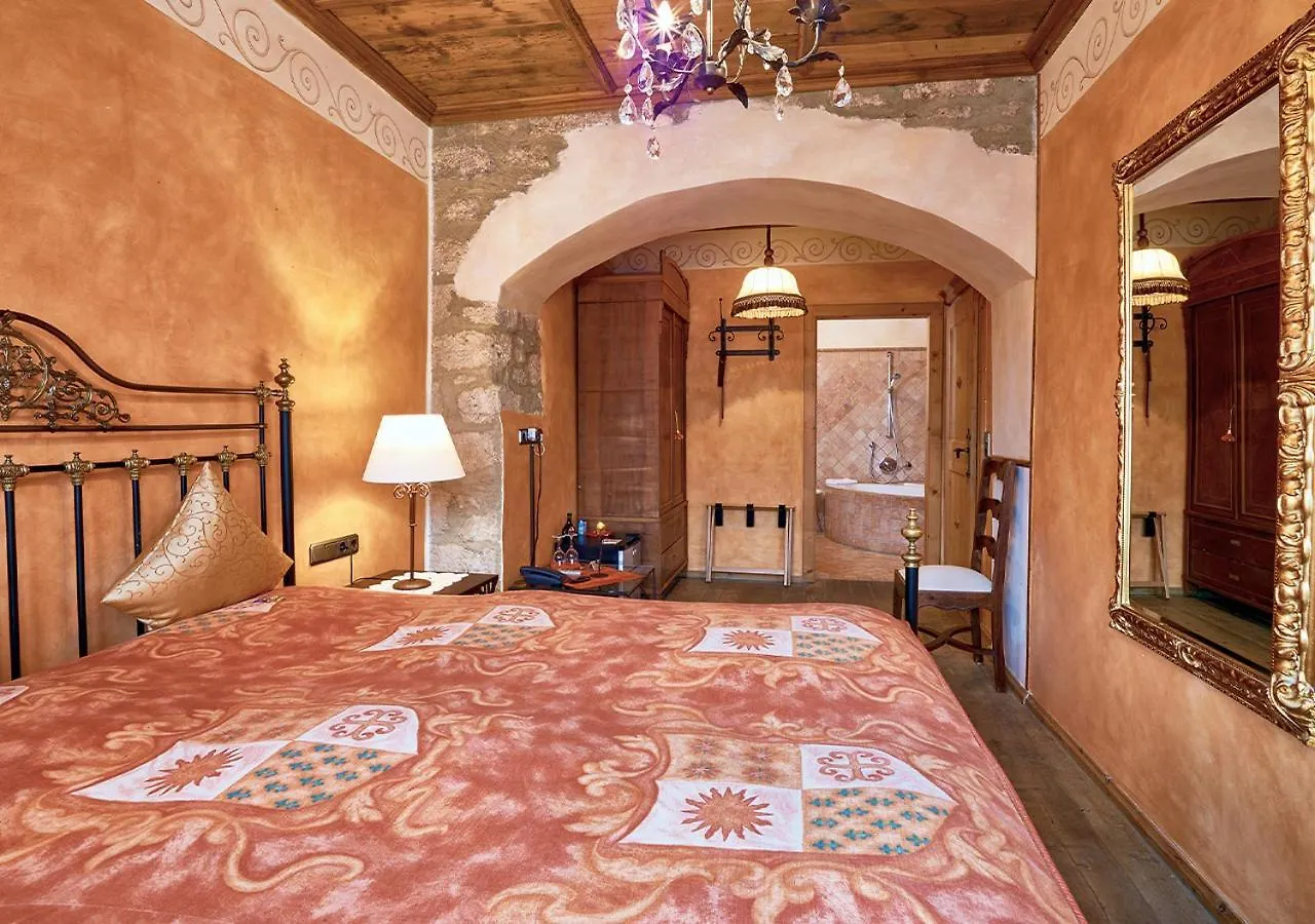 **** Guest house Historik Hotel Gotisches Haus Garni Rothenburg ob der Tauber Germany